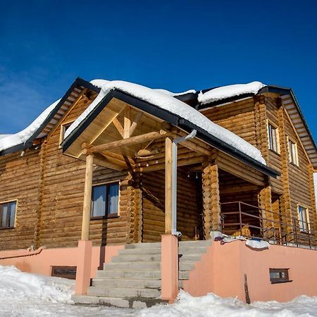 Snow Time Eco Chalet Gudauri Exterior photo