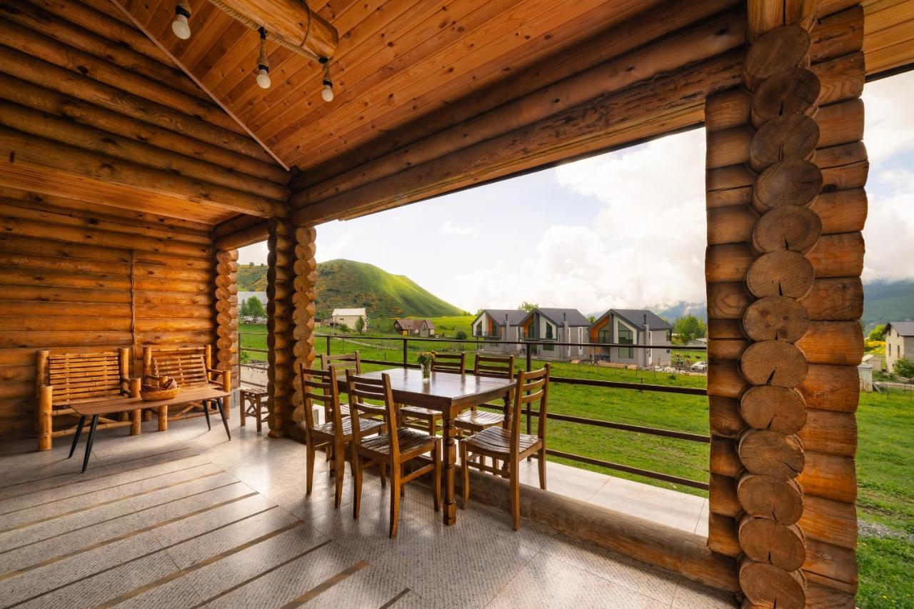 Snow Time Eco Chalet Gudauri Exterior photo